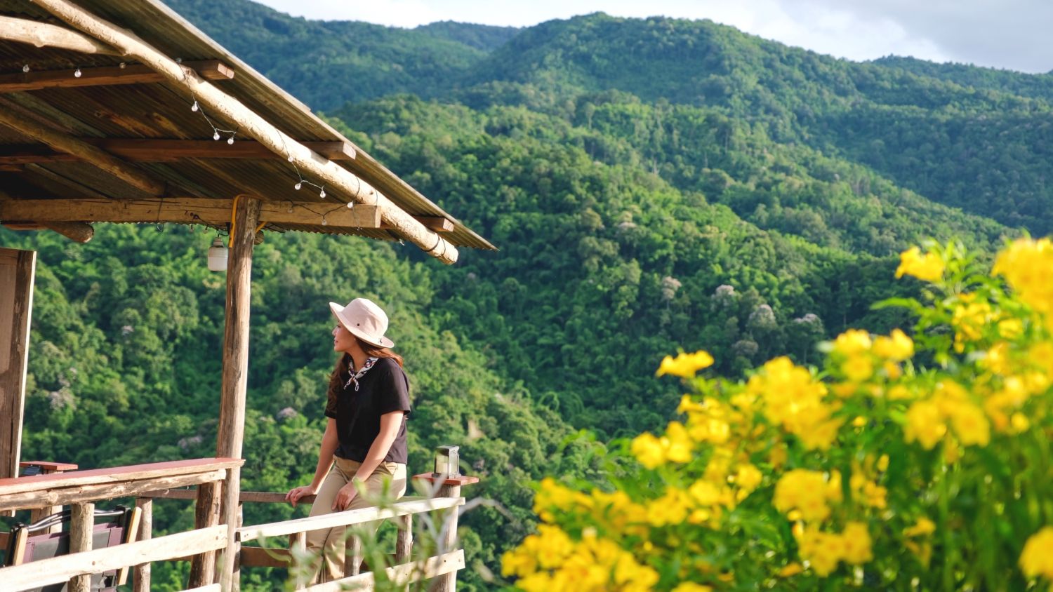 A collection of winter tourist attractions in Mae Hong Son.